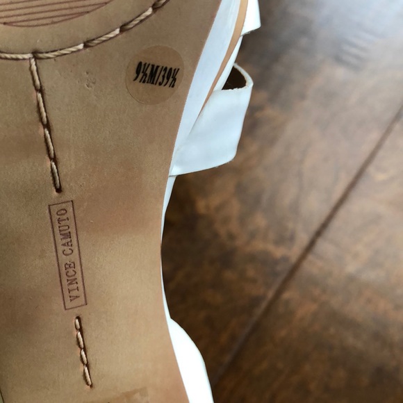 Vince Camuto Heels (white) - Picture 4 of 4